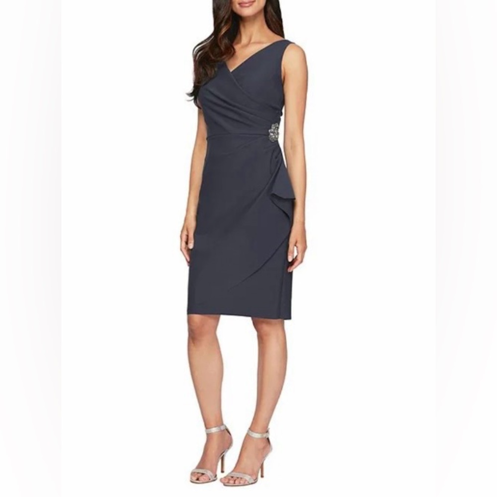 Alex Evenings Surplice V-Neck Sleeveless Ruched Brooch Sheath Dress Size 12